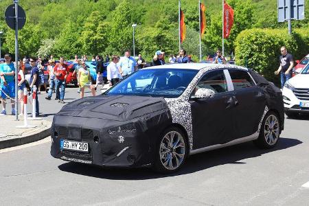 Erlkönig Hyundai i30 Fastback