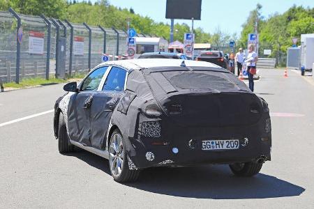 Erlkönig Hyundai i30 Fastback