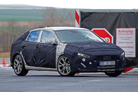 Hyundai i30 Fastback Erlkönig