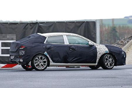 Hyundai i30 Fastback Erlkönig