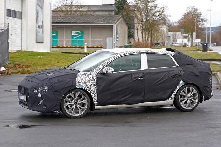 Hyundai i30 Fastback Erlkönig