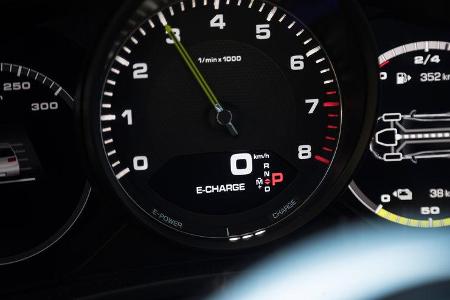 Porsche Panamera 4 E-Hybrid