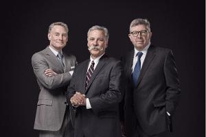 Sean Bratches, Chase Carey und Ross Brawn - F1 Bosse - 2017