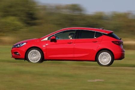 Opel Astra 1.0 Turbo, Seitenansicht