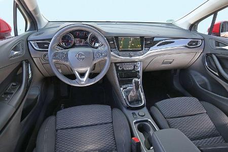 Opel Astra 1.0 Turbo, Cockpit