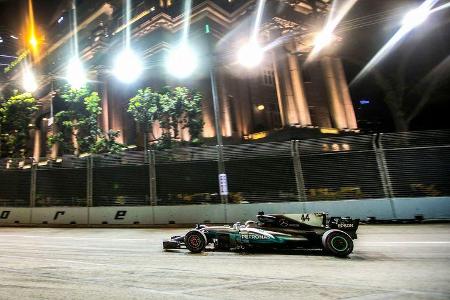 Lewis Hamilton - Mercedes - GP Singapur - Formel 1 - Freitag - 15.9.2017