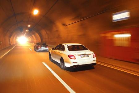 Mercedes-AMG E 63 S 4Matic+, Mercedes 300 CE 6.0-32V AMG, Heck