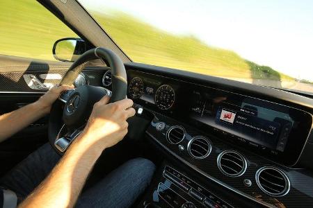 Mercedes-AMG E 63 S 4Matic+, Mercedes 300 CE 6.0-32V AMG, Interieur