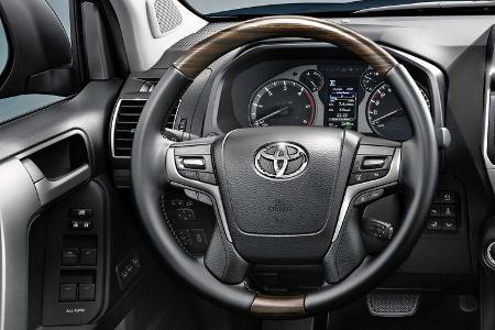 Toyota Land Cruiser 2018 Premiere IAA