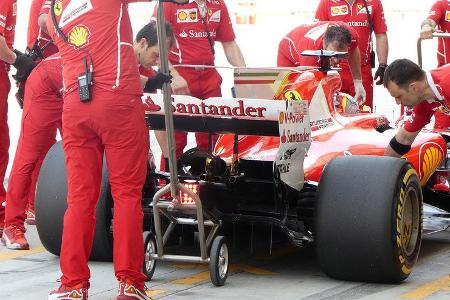 Sebastian Vettel - Ferrari - Formel 1 - Testfahrten - Bahrain - Mittwoch - 19.4.2017