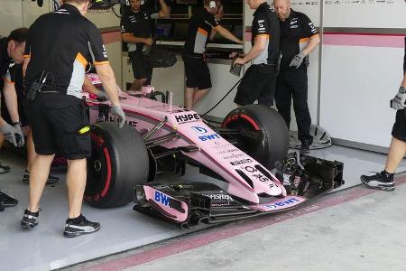 Esteban Ocon - Force India - Formel 1 - Testfahrten - Bahrain - Mittwoch - 19.4.2017