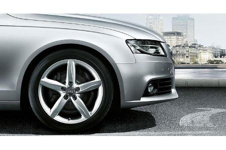 16 Zöller sind Serie, 17,18 und 19 Zoll-Räder gibt es als Option.