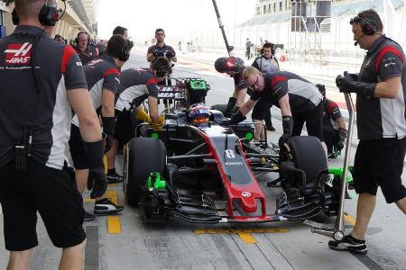 Romain Grosjean - HaasF1 - Formel 1 - Testfahrten - Bahrain International Circuit - Dienstag - 18.4.2017