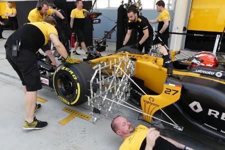 Nico Hülkenberg - Renault - Formel 1 - Testfahrten - Bahrain International Circuit - Dienstag - 18.4.2017