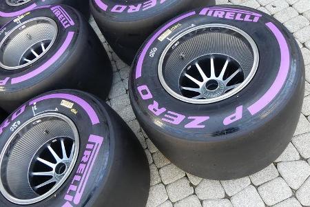 Red Bull - Formel 1 - GP Russland - Sotschi - 26. April 2017