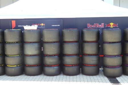 Red Bull - Formel 1 - GP Russland - Sotschi - 26. April 2017