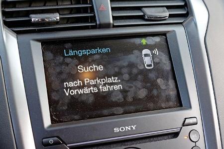 Ford Mondeo Turnier 2.0 TDCI, Navi, Bildschirm