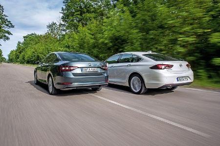 Opel Insignia Grand Sport 2.0 D Business Innovation, Skoda Superb 2.0 TDI Style, Heck