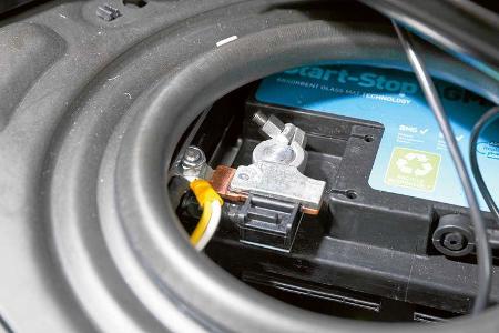 Batteriesensor ermittelt Zustand und Ladebedarf des Bordakkus – Serie bei De Luxe.