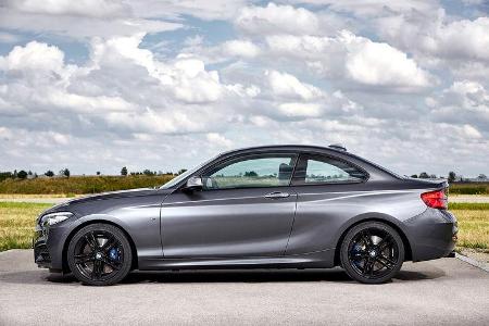 BMW M240i Coupe