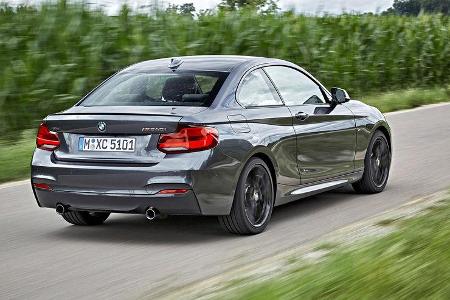 BMW M240i Coupe