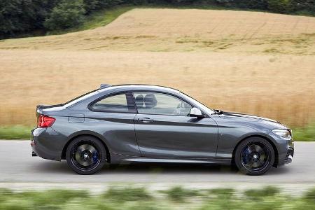BMW M240i Coupe
