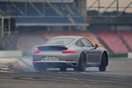 Porsche 911 Carrera S, Heckansicht, Driften