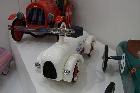 Autos zum Selberfahren auf der Spielwarenmesse 2017