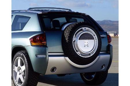 Das Reserverad trug das Compass-Conceptcar an der Heckklappe.