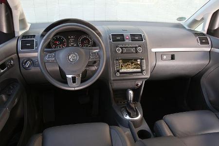 VW Touran 1.4 TSI, Cockpit, Innenraum