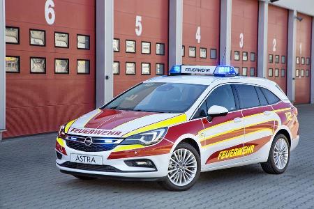 RETTMobil 2016, Einsatzfahrzeuge, Notarzt, Rettungsdienst, Opel Astra Sports Tourer