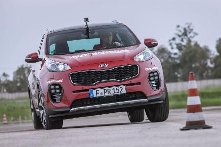 Kia Sportage 1.6 T-GDI 4WD GT Line, Frontansicht, Slalom