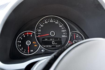 VW Beetle 2.0 TSI, Rundinstrumente