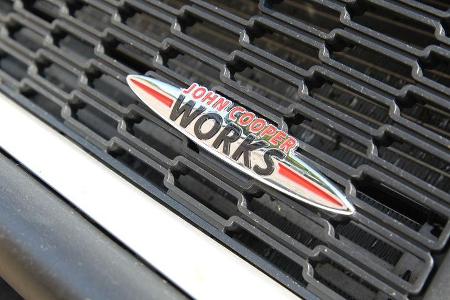Mini Coupe Cooper Works, Emblem