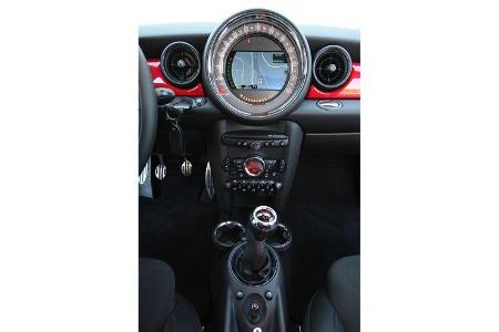 Mini Coupe Cooper Works, Mittelkonsole