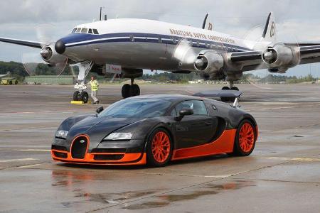 Bugatti Veyron 16.4 Super Sport, Seitenansicht, Flugzeug