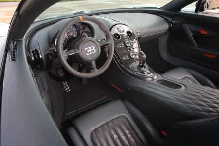 Bugatti Veyron 16.4 Super Sport, Cockpit, Lenkrad