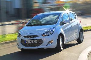 0111, ams 25/2010, Hyundai ix20 Blue 1.6 Comfort