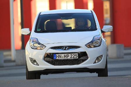 0111, ams 25/2010, Hyundai ix20 Blue 1.6 Comfort