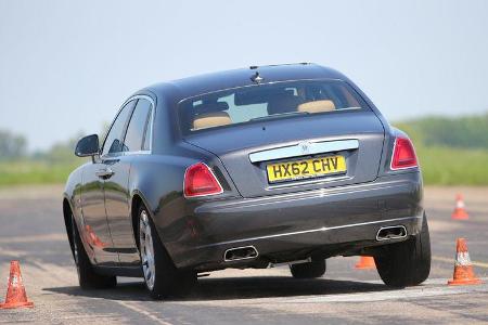 Rolls-Royce Ghost, Heckansicht, Slalom