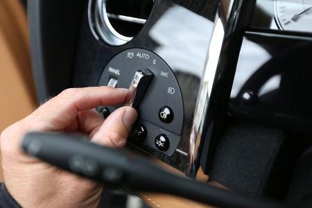 Rolls-Royce Ghost, Schalter