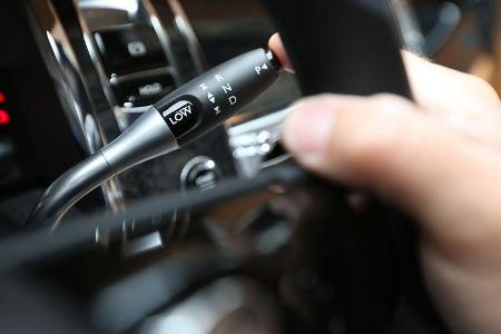 Rolls-Royce Ghost, Lenkradhebel