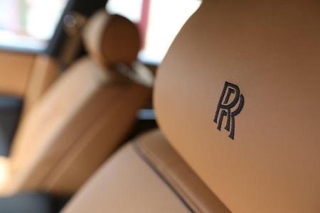 Rolls-Royce Ghost, Kopfstütze