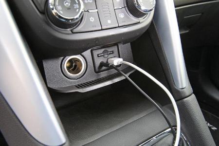 Opel Zafira Tourer 1.4 Turbo, Aux-Anschluss
