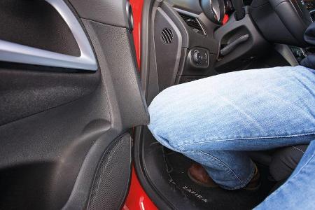 Opel Zafira Tourer 1.4 Turbo, Türverkleidung