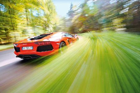 Lamborghini Aventador LP 700-4, Seitenlinie