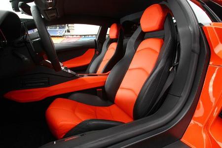 Lamborghini Aventador LP 700-4, Fahrersitz