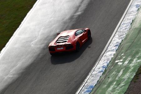 Lamborghini Aventador LP 700-4, Rennstrecke