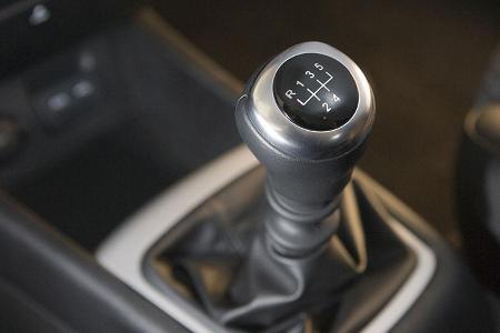 Die Basismotorisierung ist ausschließlich mit Fünfgang-Schaltgetriebe zu haben.