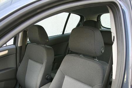 Mit vier Personen besetzt ist er ein angenehmer Reisepartner.